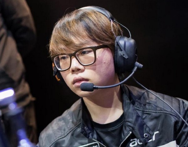 pawn社交媒体宣布复出正在寻找队伍可以帮助队伍调教中单选手