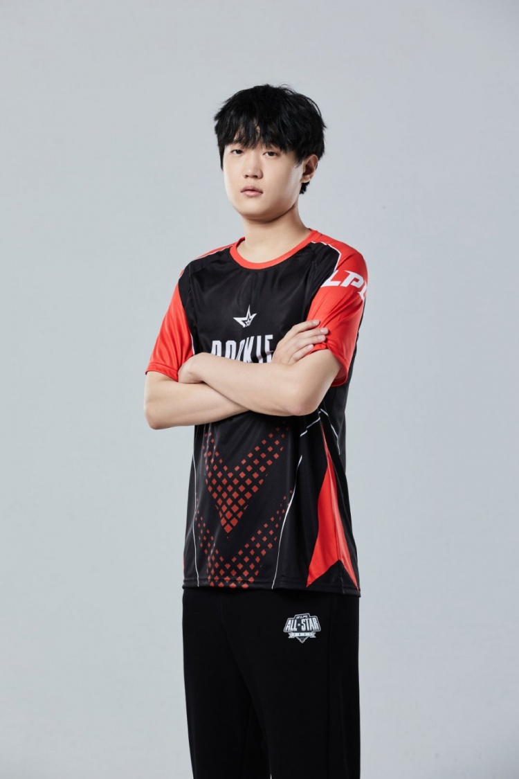 全明星新生赛icon队jkl队定妆照同台竞技称王在即