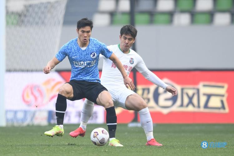山东体育评大连人U23事件：中国足球从业者们需多一点责任心！