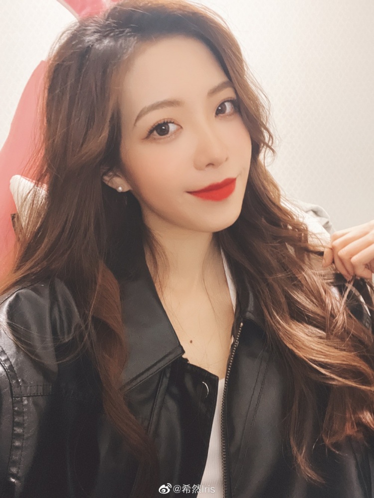 lpl主持希然关于青花瓷变身的一些证据