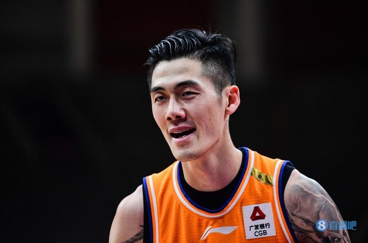 媒体人：上海男篮球员刘铮将会近期归队备战CBA联赛