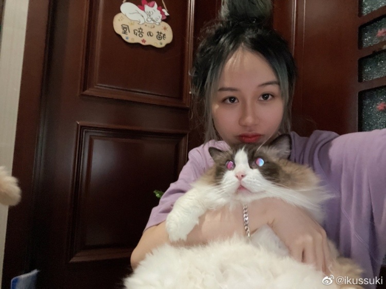 狼行前女友suki晒照宝子们五月快乐09