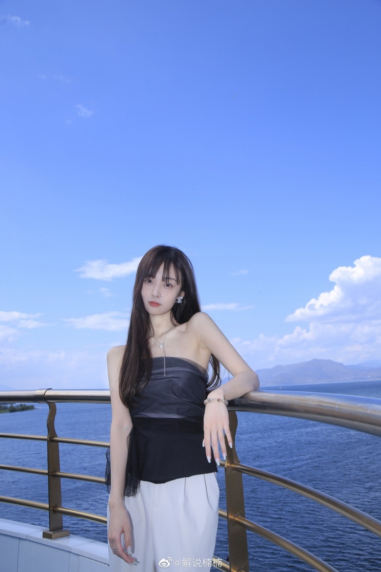 kgl解说楠楠晒照可以慢一点