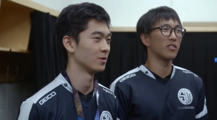 doublelift谈前队友biofrost出柜为以前对他开的口头玩笑道歉