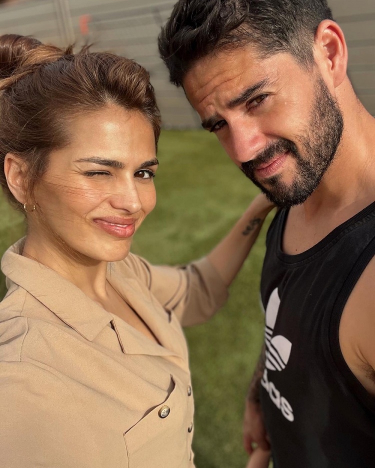 伊斯科与女友苏亚雷斯告别马竞阿圭罗女友约维奇未婚妻莱诺妻子瓦尔加