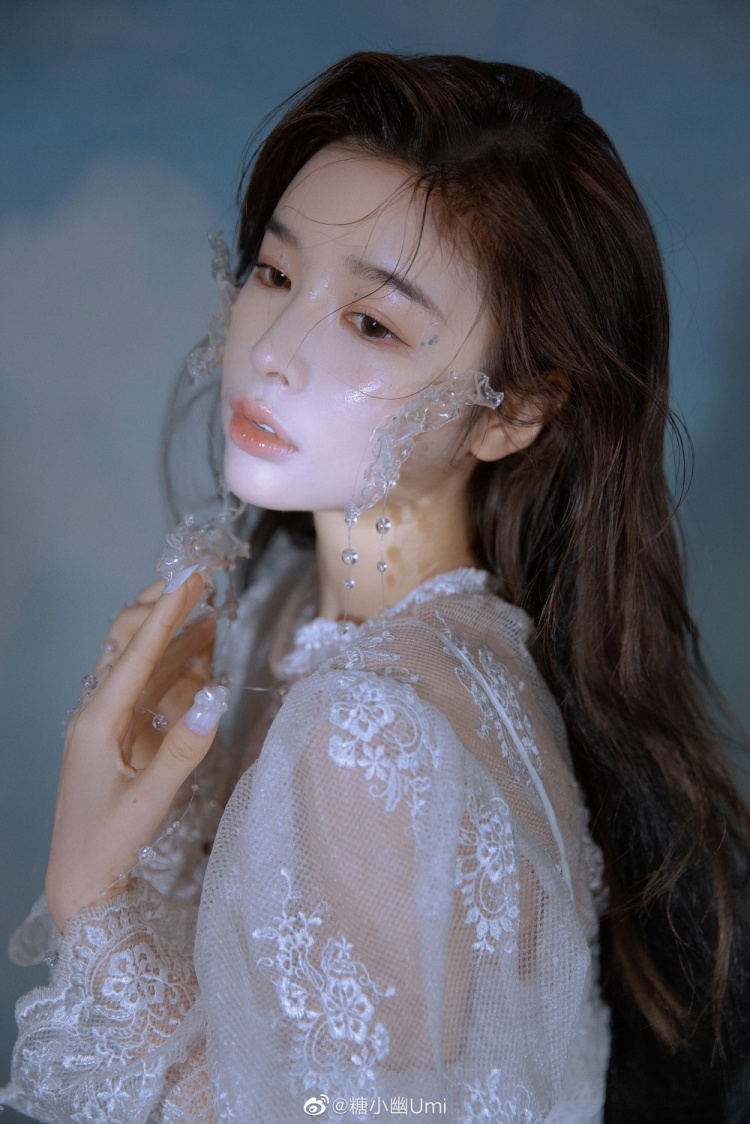 糖小幽晒照愿我们童心未泯一切皆甜