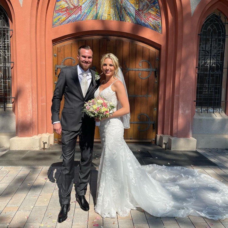 33岁前多特球员格罗斯克罗伊茨结婚：这是我最伟大的胜利