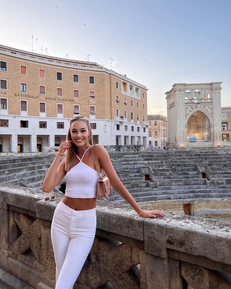 好久不见9215佩莱与瓦尔加在意大利萨兰托岛度假