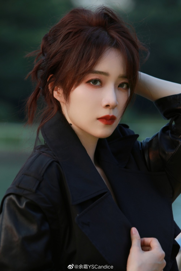 lpl主持人余霜我想