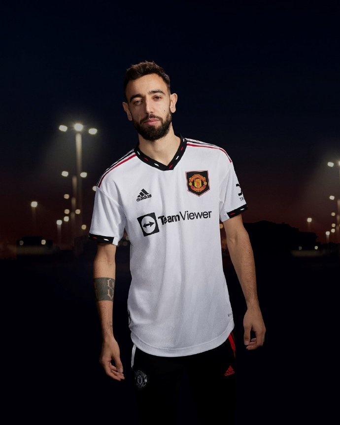 勇气青春成功红魔dna曼联202223赛季客场球衣发布