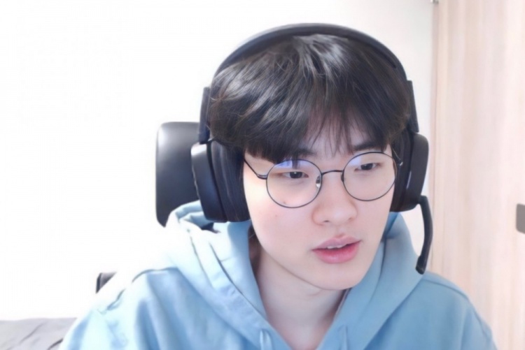 韩网热议rascal孩童时期你是觉得哥不够可爱吗