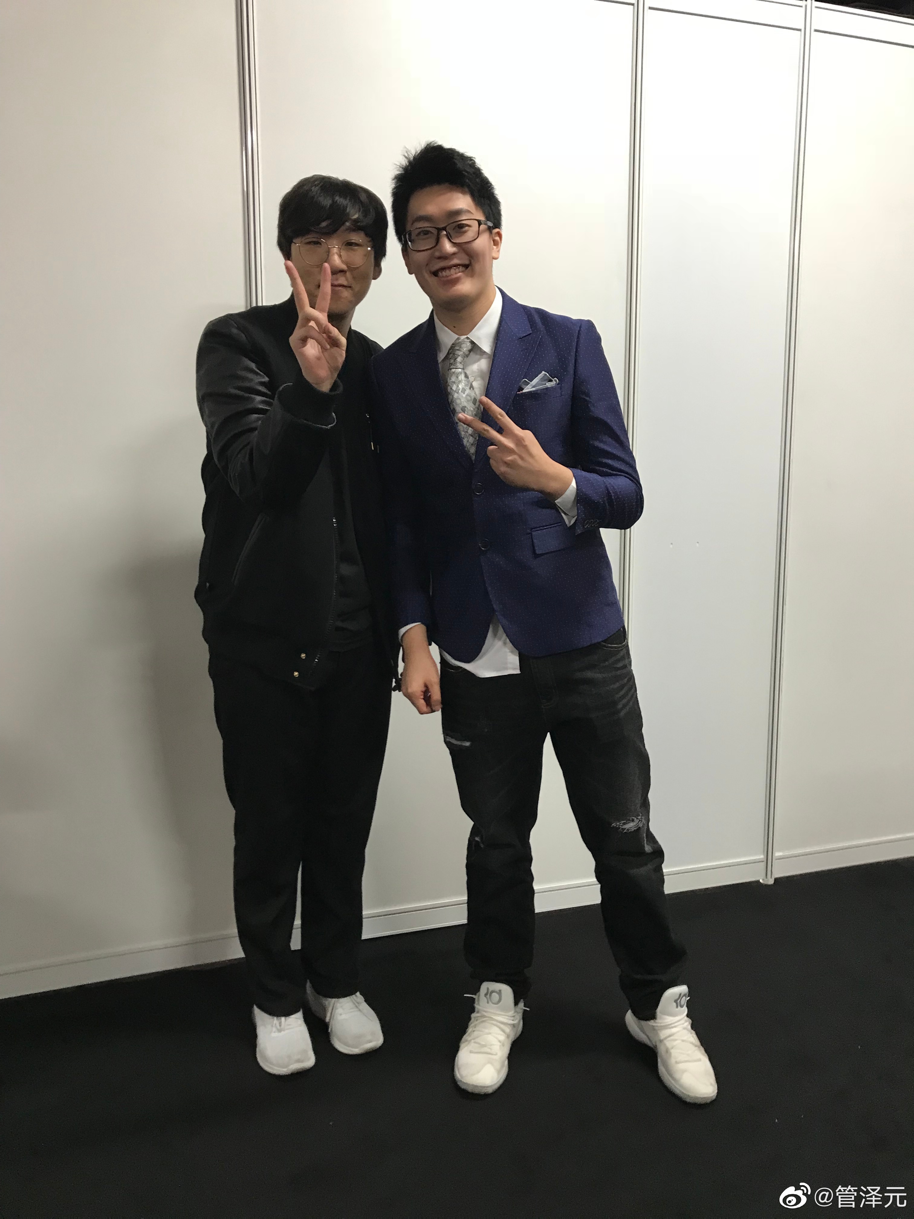 管泽元5年了世界赛fmvp拿起那个该死的联赛fmvp奖杯吧