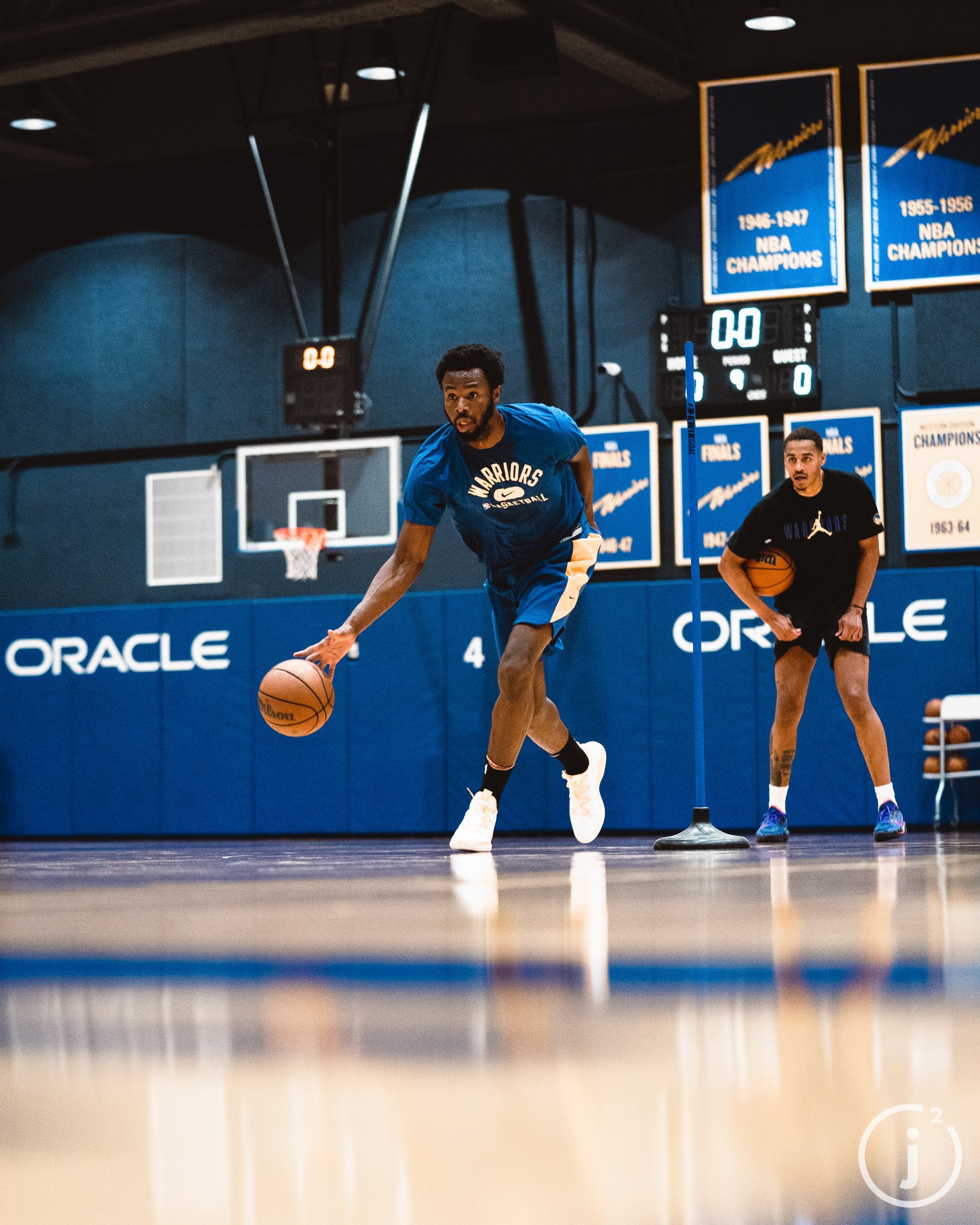 维金斯跟普尔一起训练摄影师打趣拿大钱训练