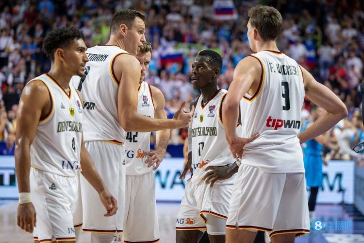 媒体人：德国重新崛起没几年 就是做联赛&抓青训 我们也可以的