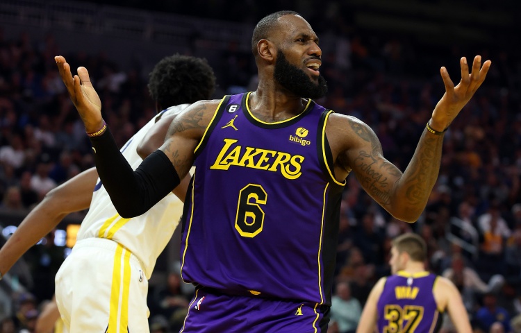 NBA彩经：湖人不敌开拓者难取首胜太阳鏖战送快船赛季首败