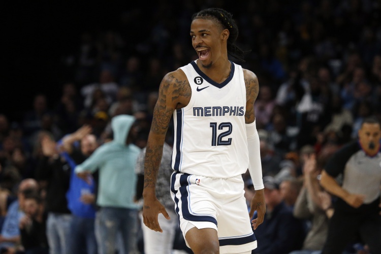 NBA彩经：绿军终结独行侠7连胜掘金主场击沉快船