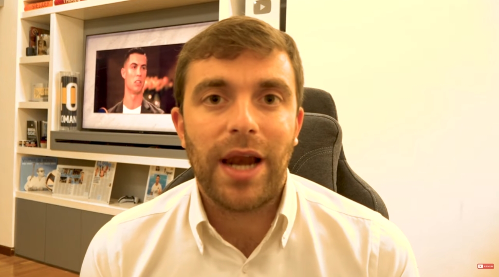 罗马诺：曼联非常震惊&不会保护C罗滕哈赫对C罗言论感到愤怒