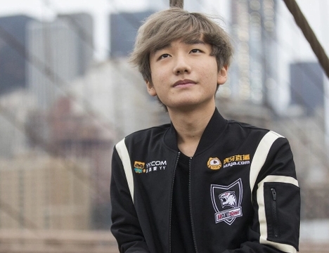 peanut生涯如下:2015:najin e-mfire;2016:rox  tigers(春季赛亚军