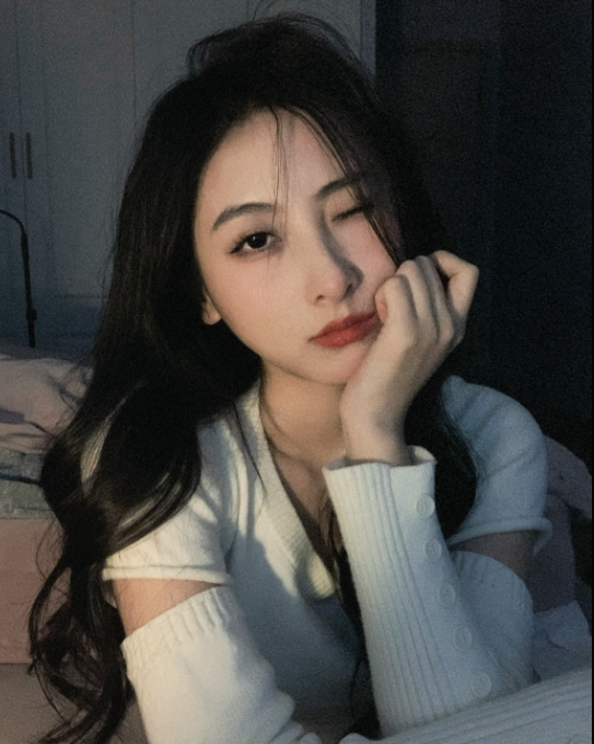 解说鼓鼓:美女有两种,一种是记性不好的,另一种我忘了