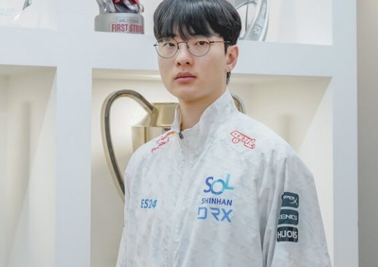 rascalt1和dk似乎是最强的今年会蹭deft没用完的会员卡锻炼