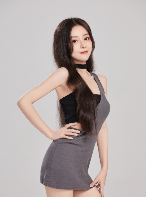 解说昂哥晒照还有一套嘻嘻