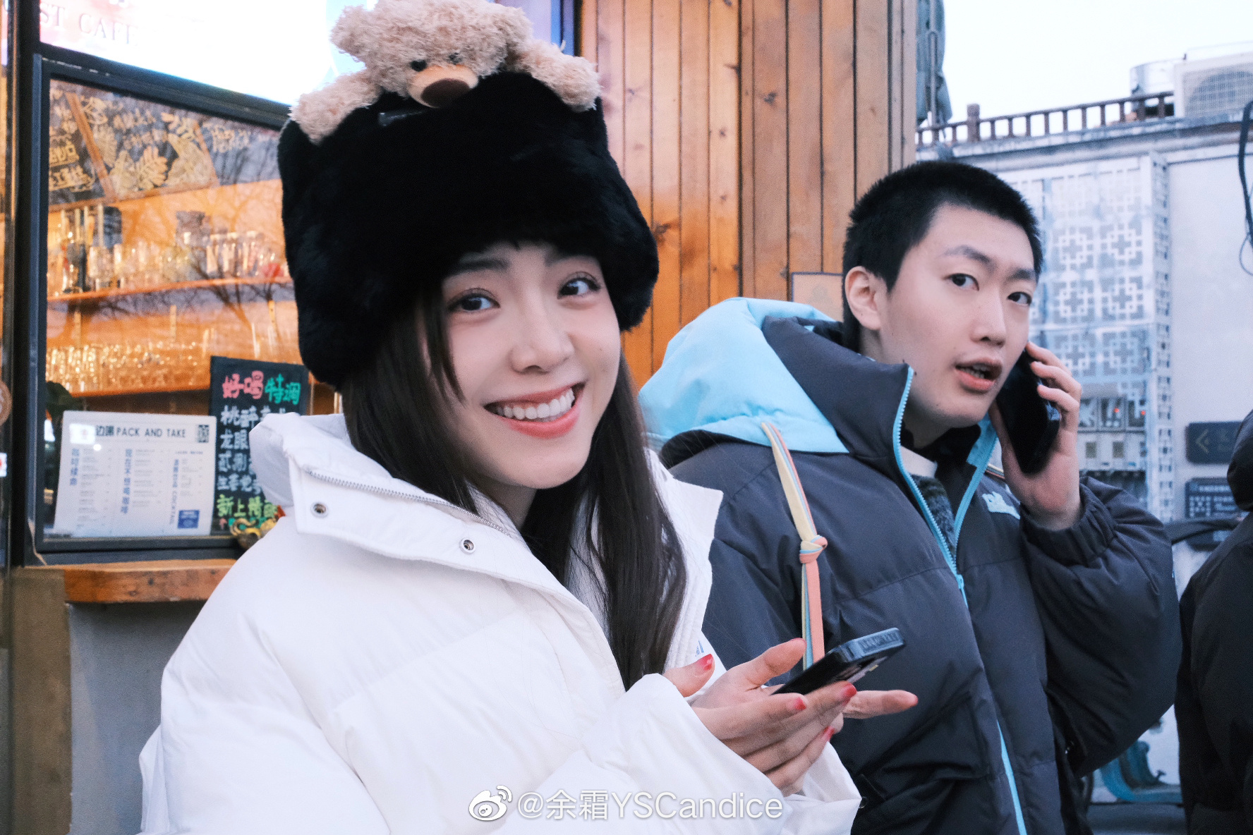 见家长了余霜晒过年Vlog："妈妈们"等着管泽元下班来吃饭