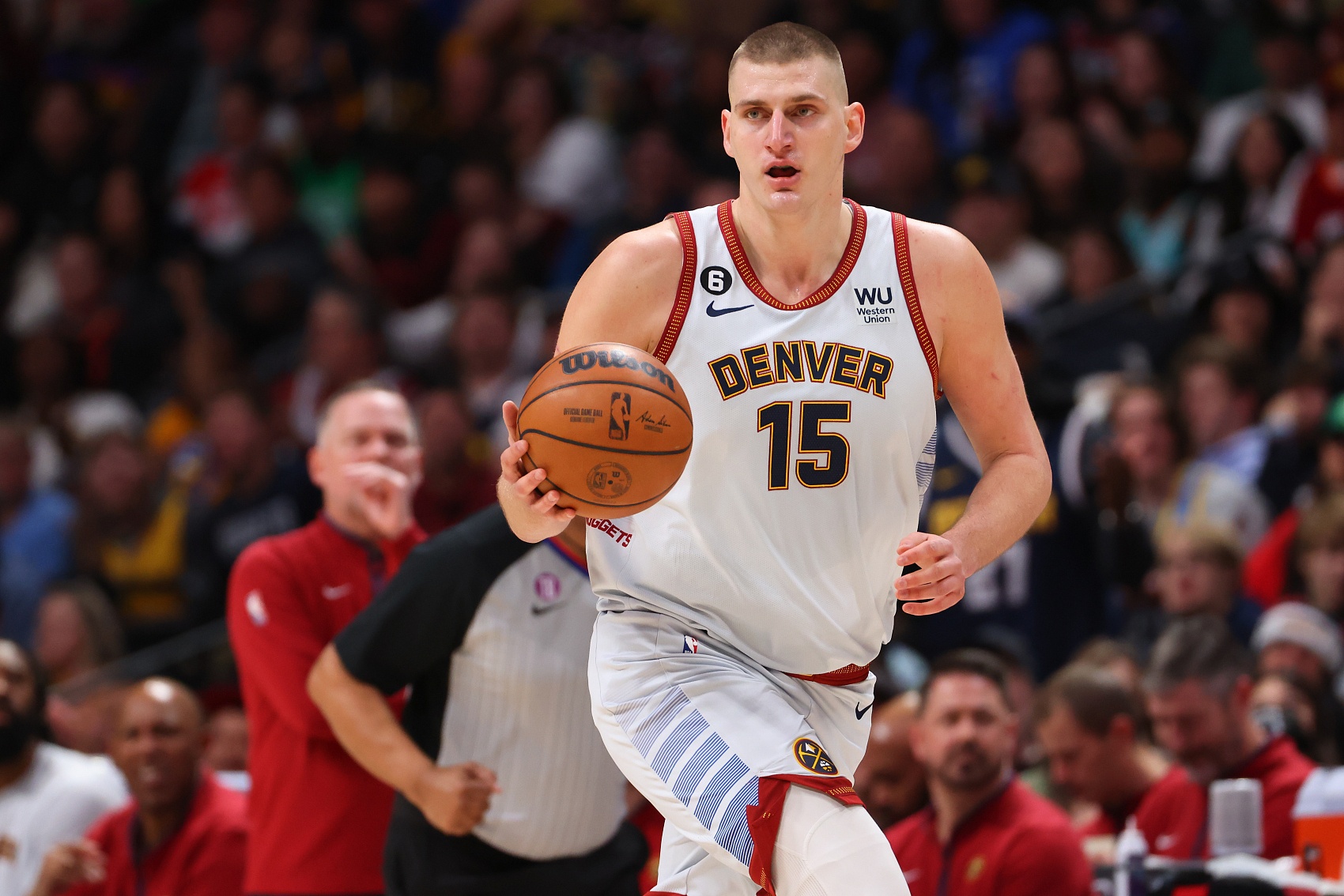 NBA彩经：保罗独自带队难胜老鹰新援未至湖人不敌雄鹿