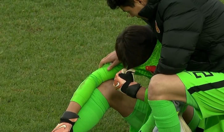 苦尽甘来！3年前国青不敌韩国无缘世青赛，李昊痛哭+懊恼未扑点