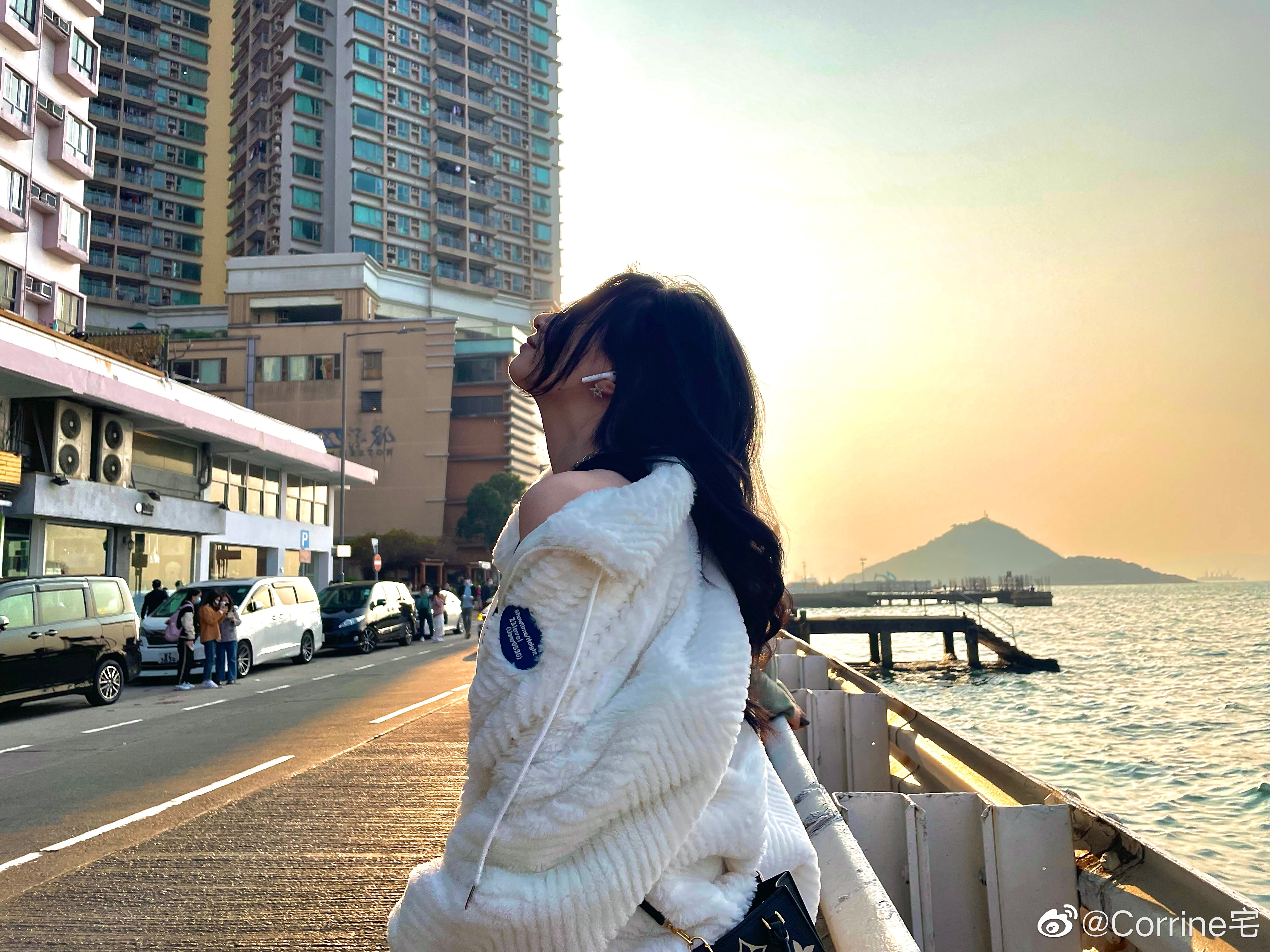 主持宅宅晒照：天空越黑，星星越亮