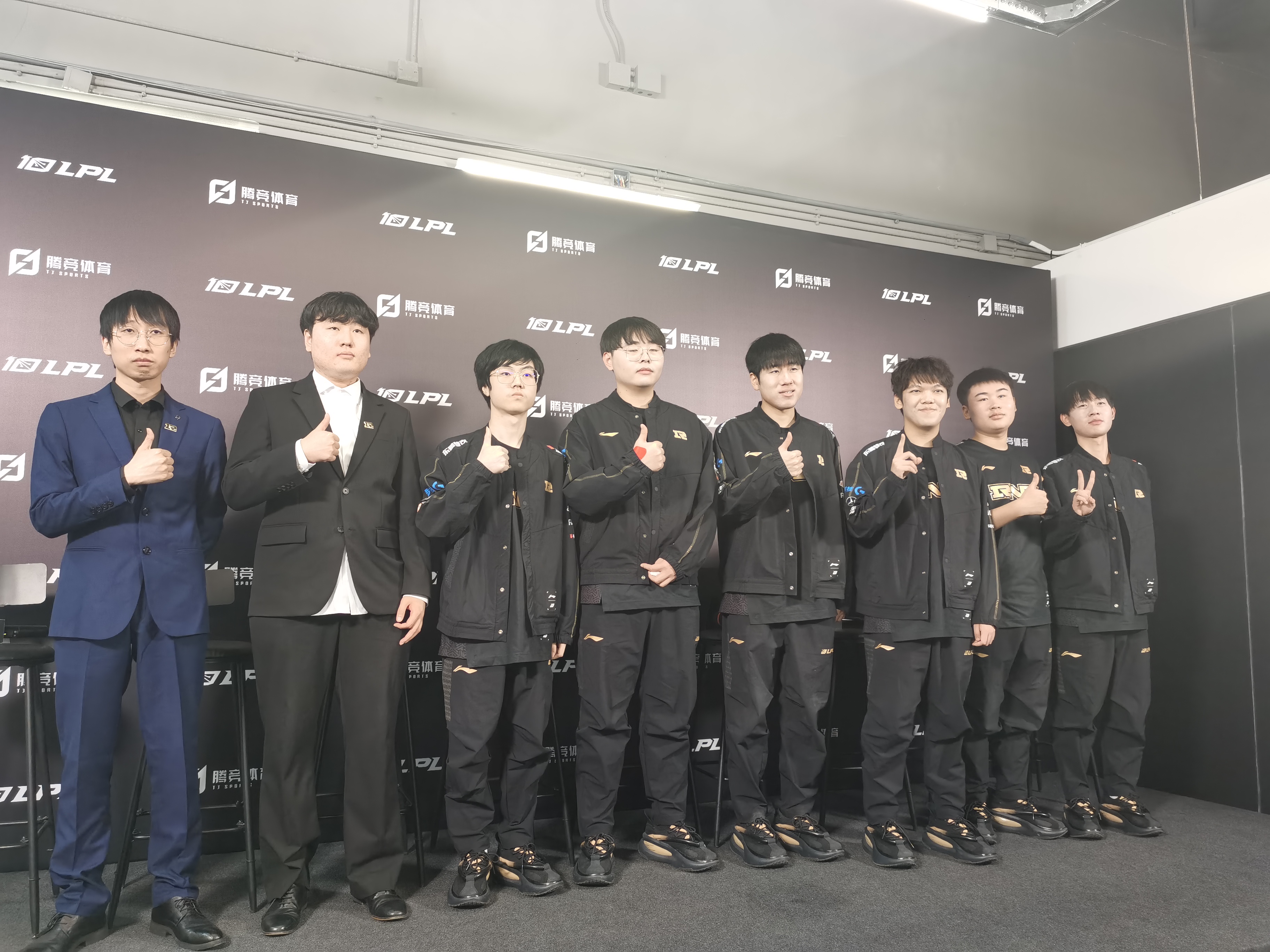 RNG赛后群访GALA：AD英雄其实都差不多吧，就看哪个玩的好