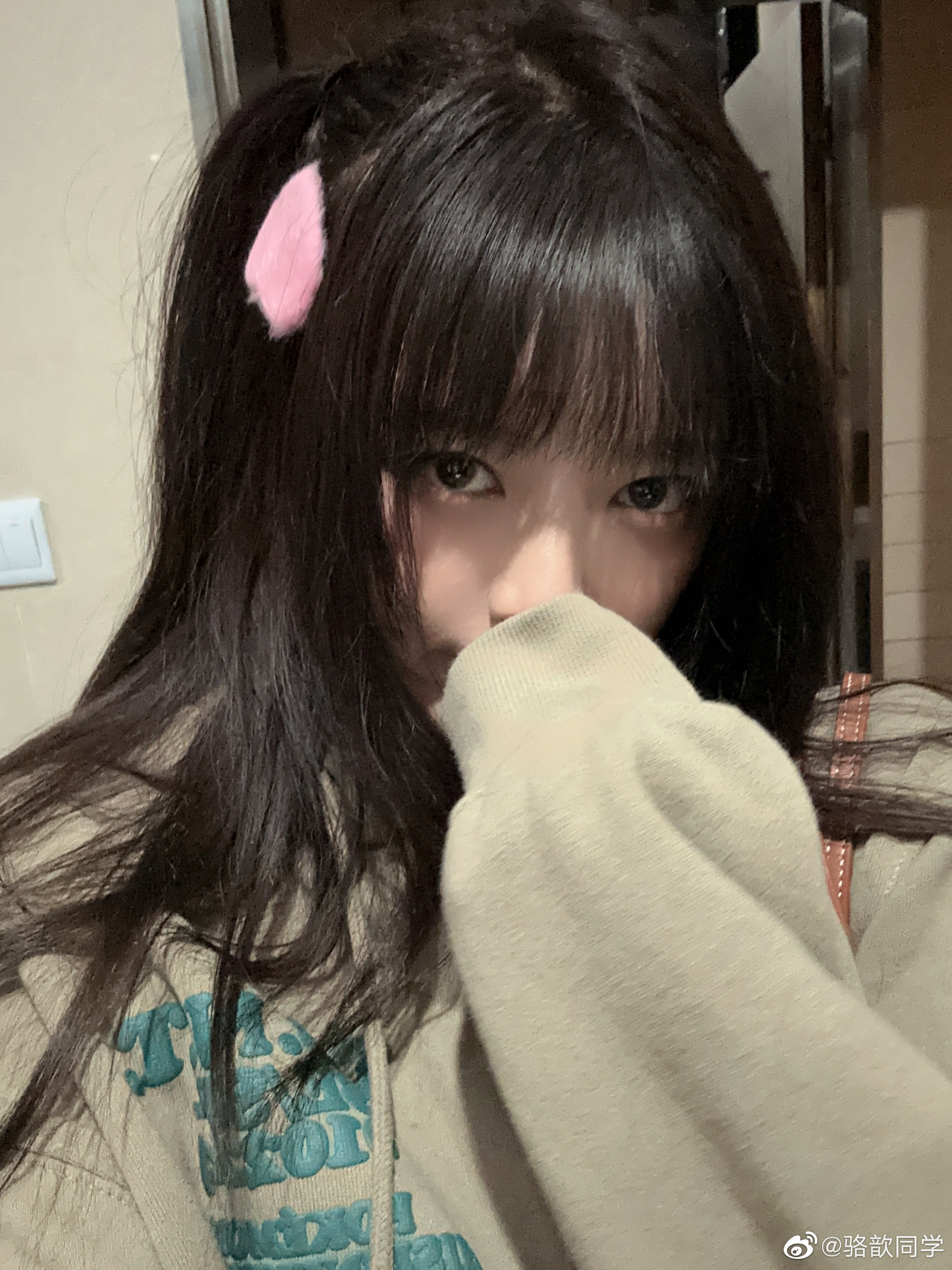 骆歆晒照：非主流美少女