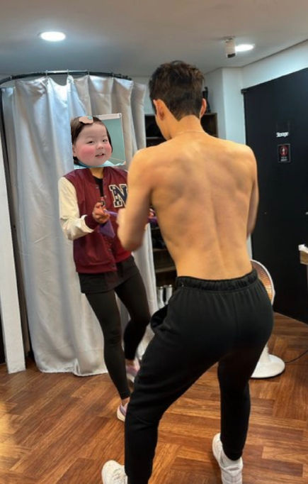 打野还要自身硬！Oner裸露上身尽显完美身材宛如圣僧李青附体