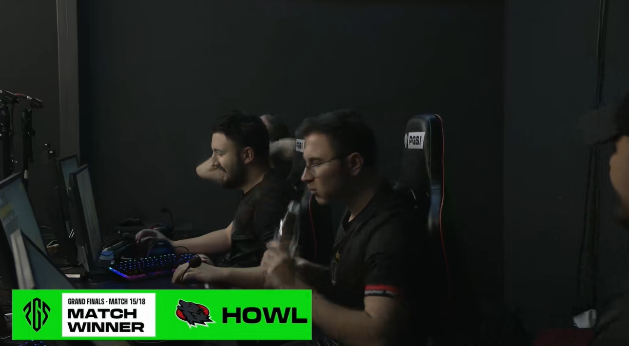 PGS决赛：17早早出局！ACE追至第二差20HOWL吃鸡