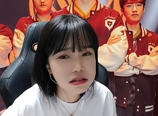 韩网看GEN被零封解说：LCK披萨坏了GEN女粉噘嘴沉默