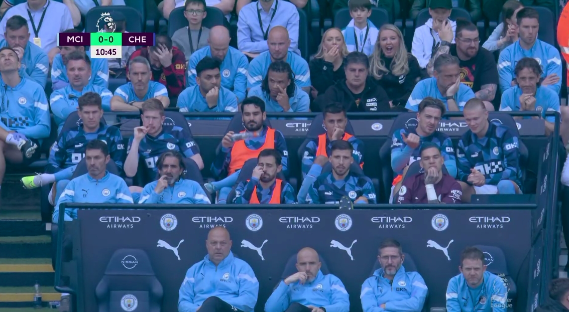 大轮换后的曼城替补席一个字壕两个字豪华