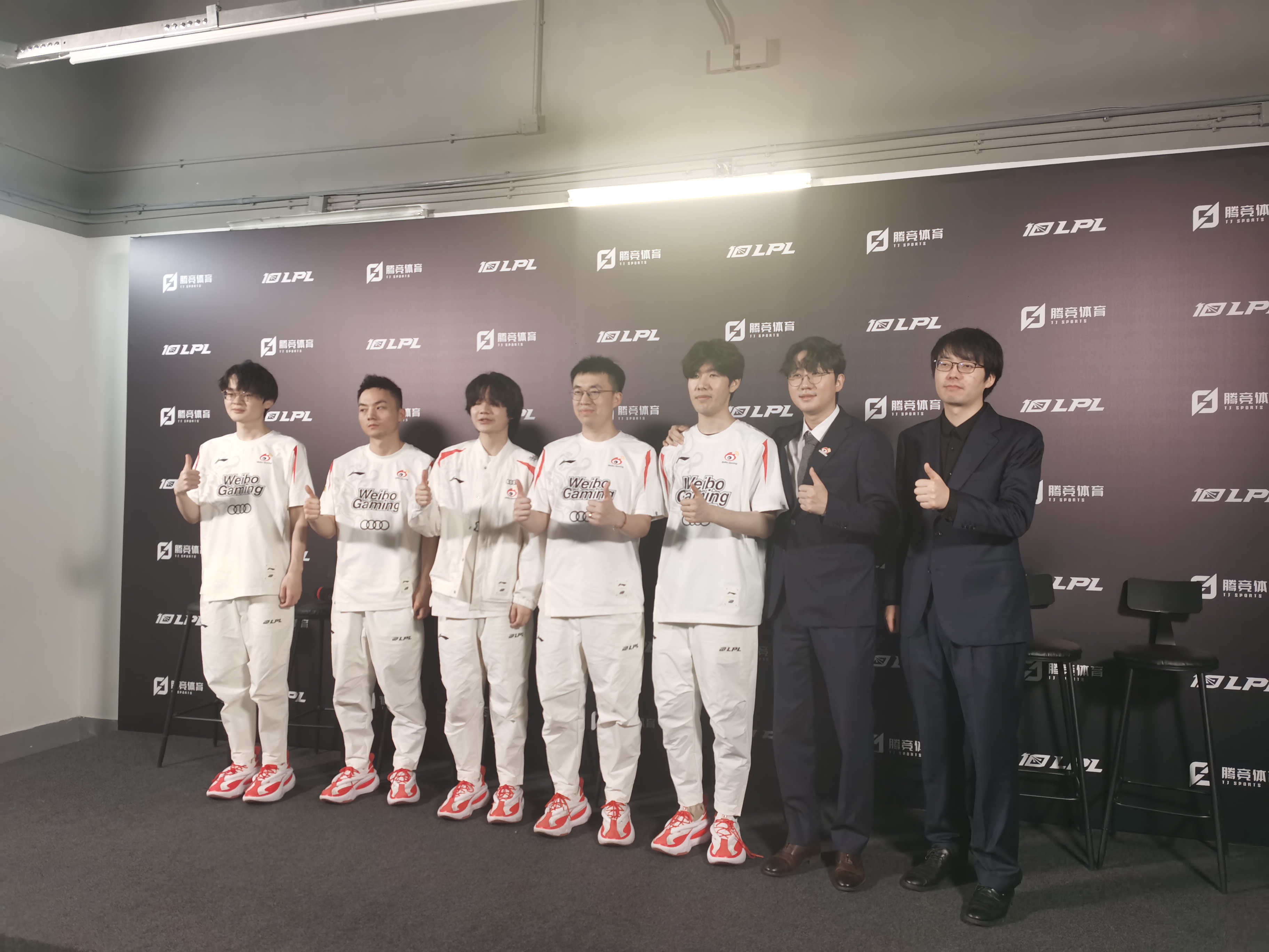 WBG赛后群访Theshy：我今天玩的很稳！对局可以表现得很好！