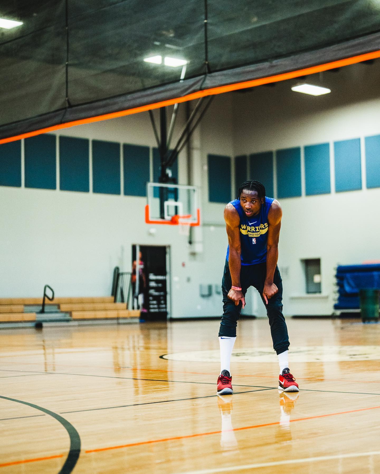 肌肉见涨库明加晒近期苦练照没人能比你更了解自己的心