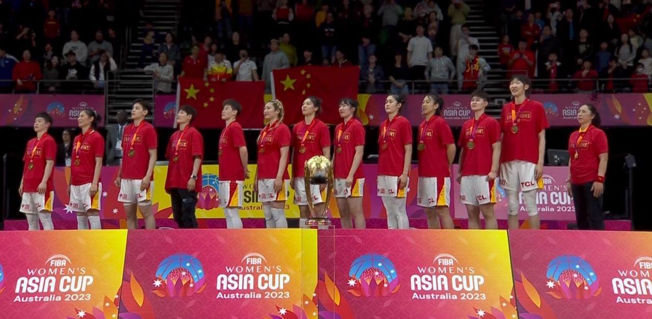 06最美的中国红中国女篮亚洲杯夺冠颁奖瞬间