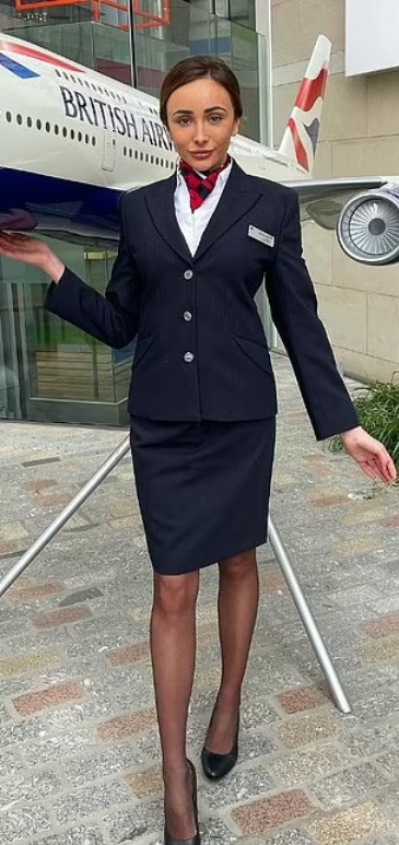 魅力十足让格拉利什动手的那位英国空姐