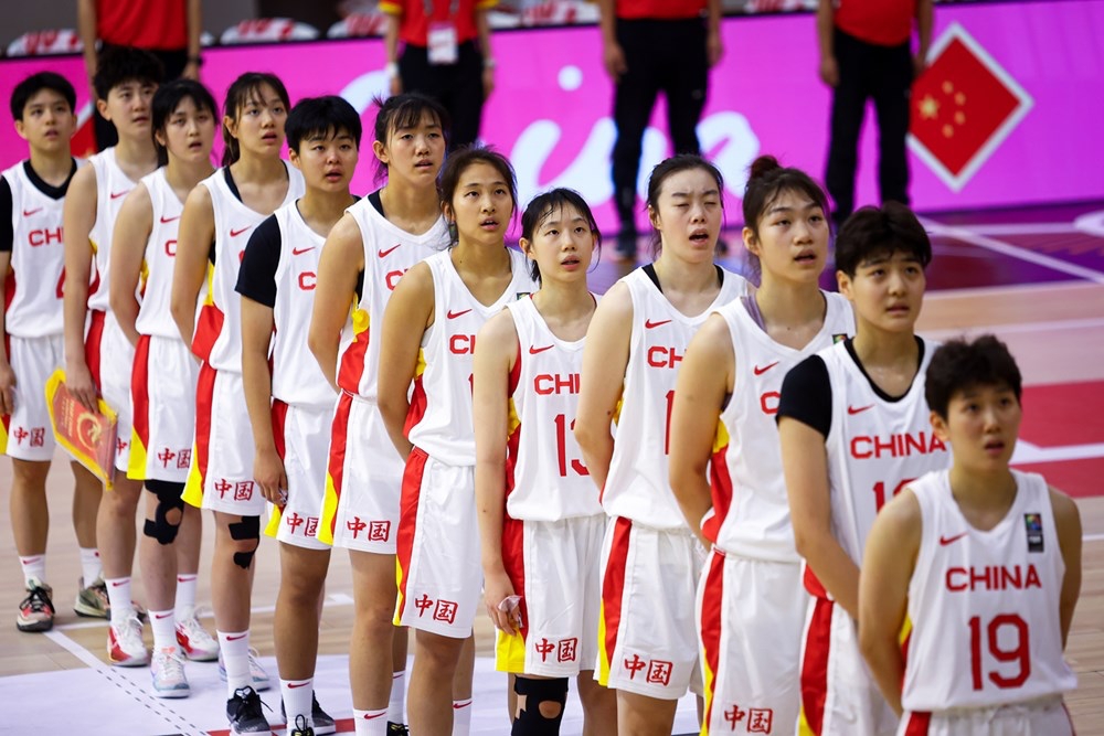 羊城晚报谈中国女篮梯队：“黄金一代”之后 何以为继？