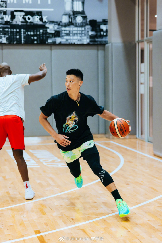 林书豪晒纽约训练照:回到一切开始的地方!-直播吧手机版