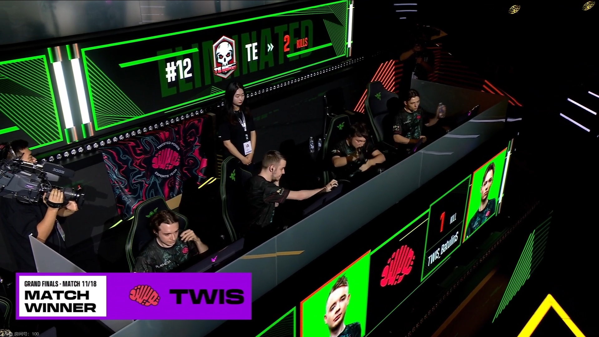 PGS2总决赛第二日：17与4AM决赛圈内斗！TWIS高楼全部架死吃鸡