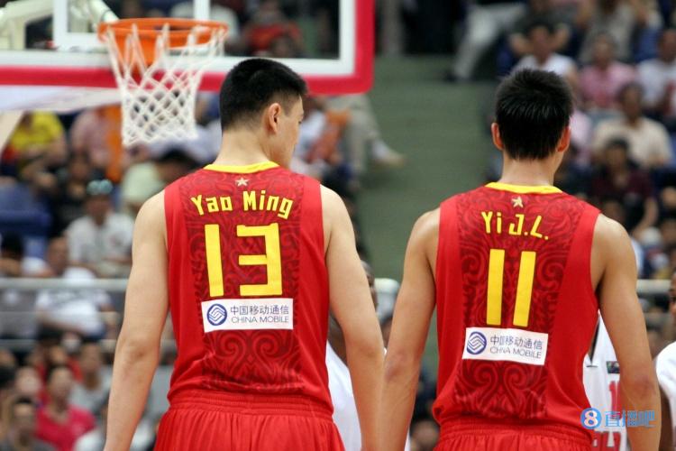 回不去的黄金年代：国足亚洲一流，NBA姚易大战，刘翔荣耀亚洲