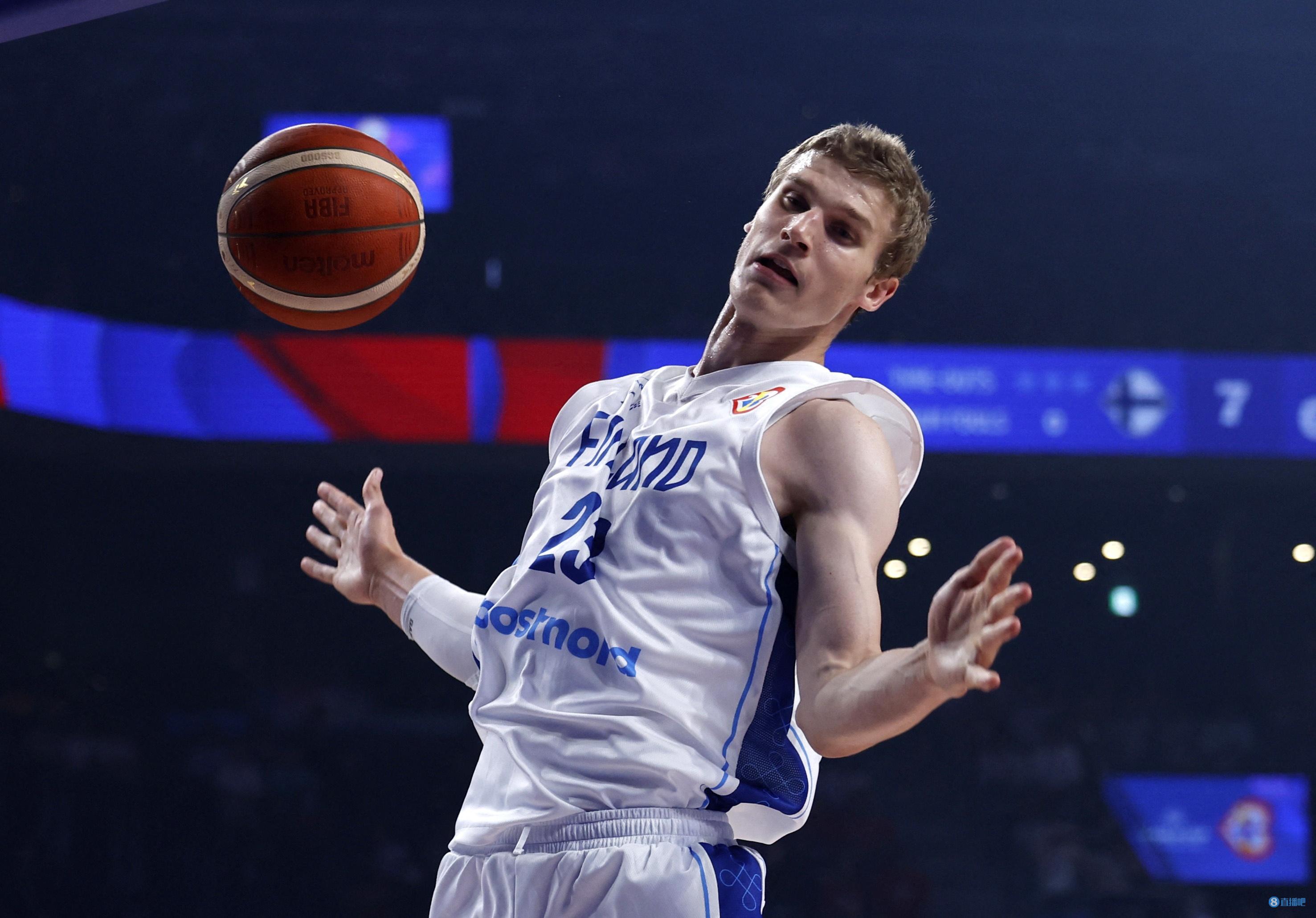 又帅又能打马尔卡宁收官战13中9爆砍32分9板带队取胜