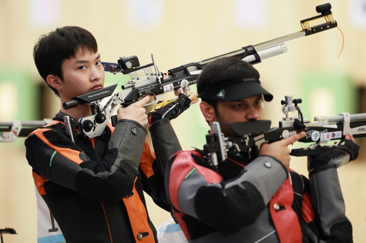 亚运射击男子10米气步枪团体赛印度破世界纪录夺金中国获铜牌
