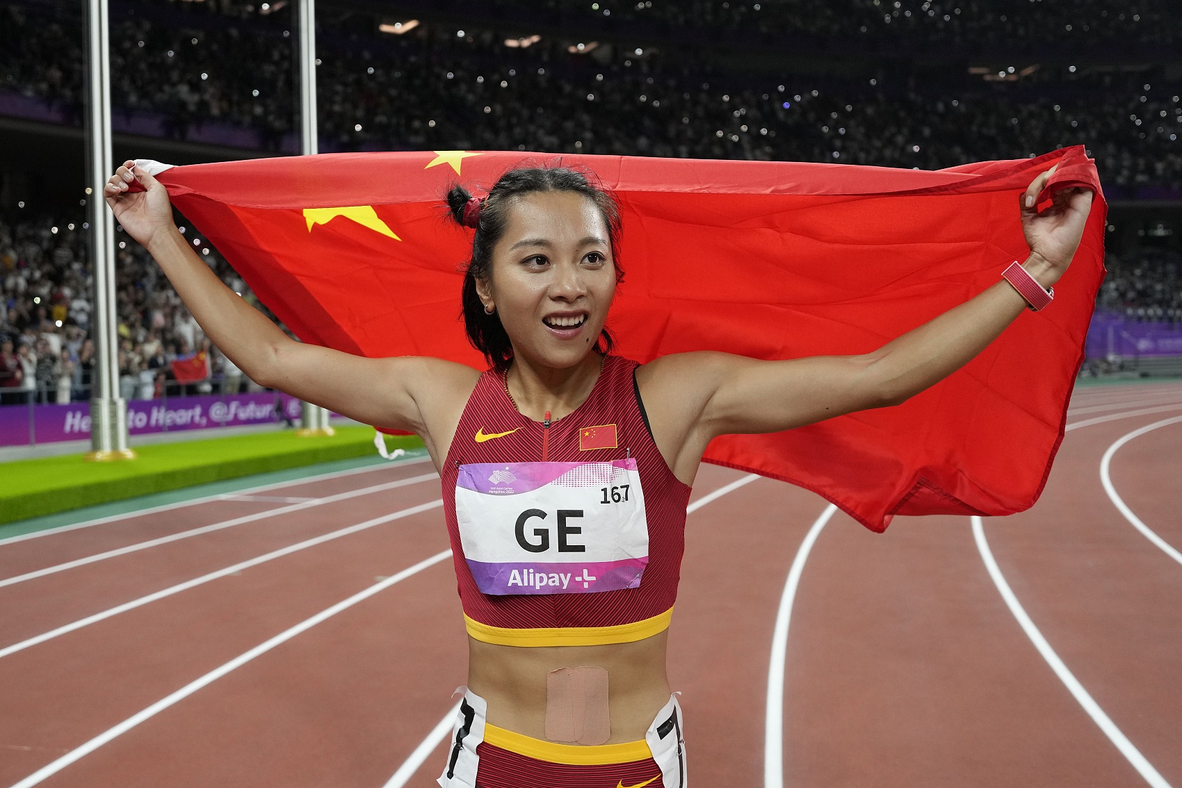 亚运女子百米：葛曼棋11秒23夺得金牌韦永丽第五