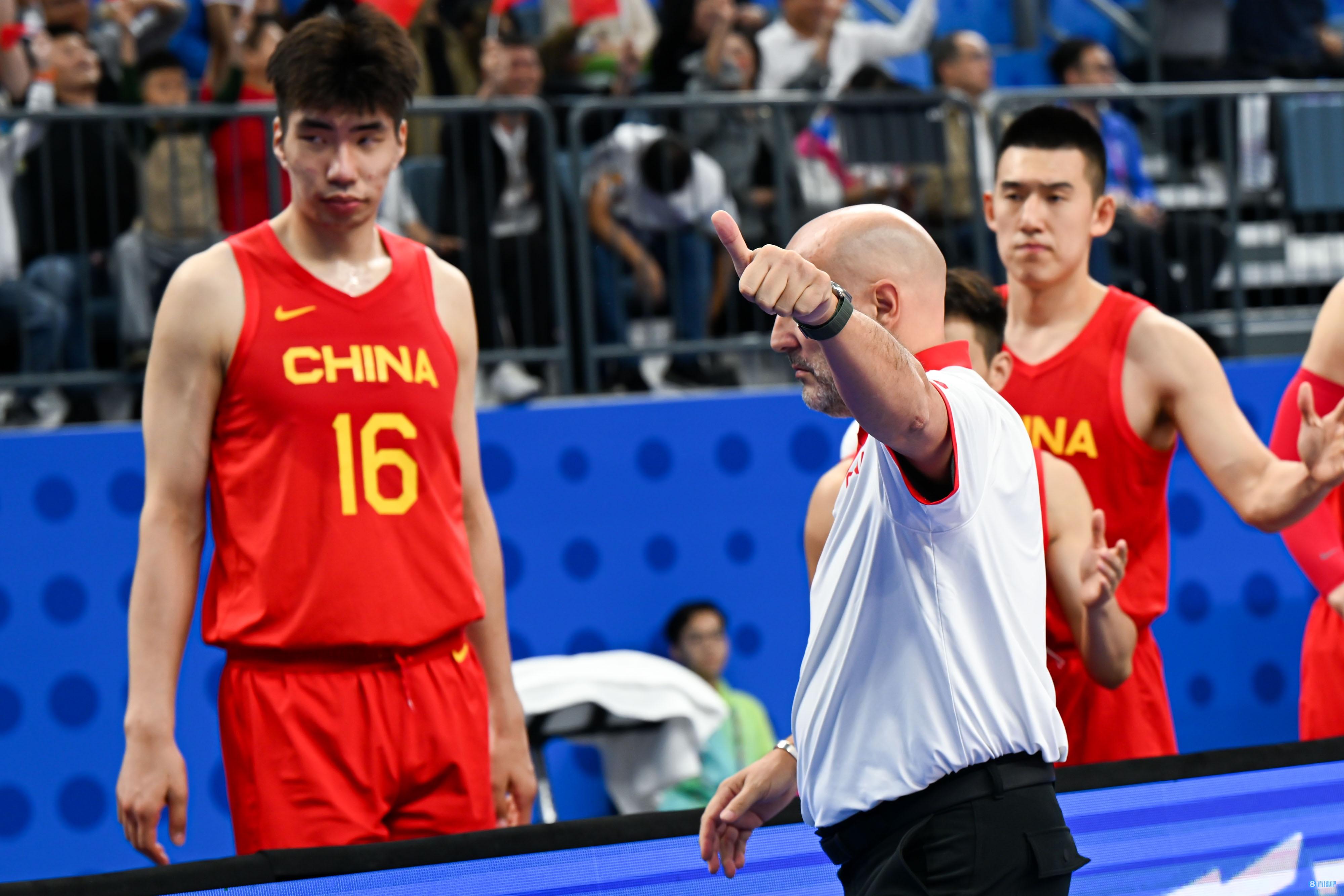 王子星:中国男篮乔帅还在不?球员敢不敢走出去?姚明何去何从?-直播吧