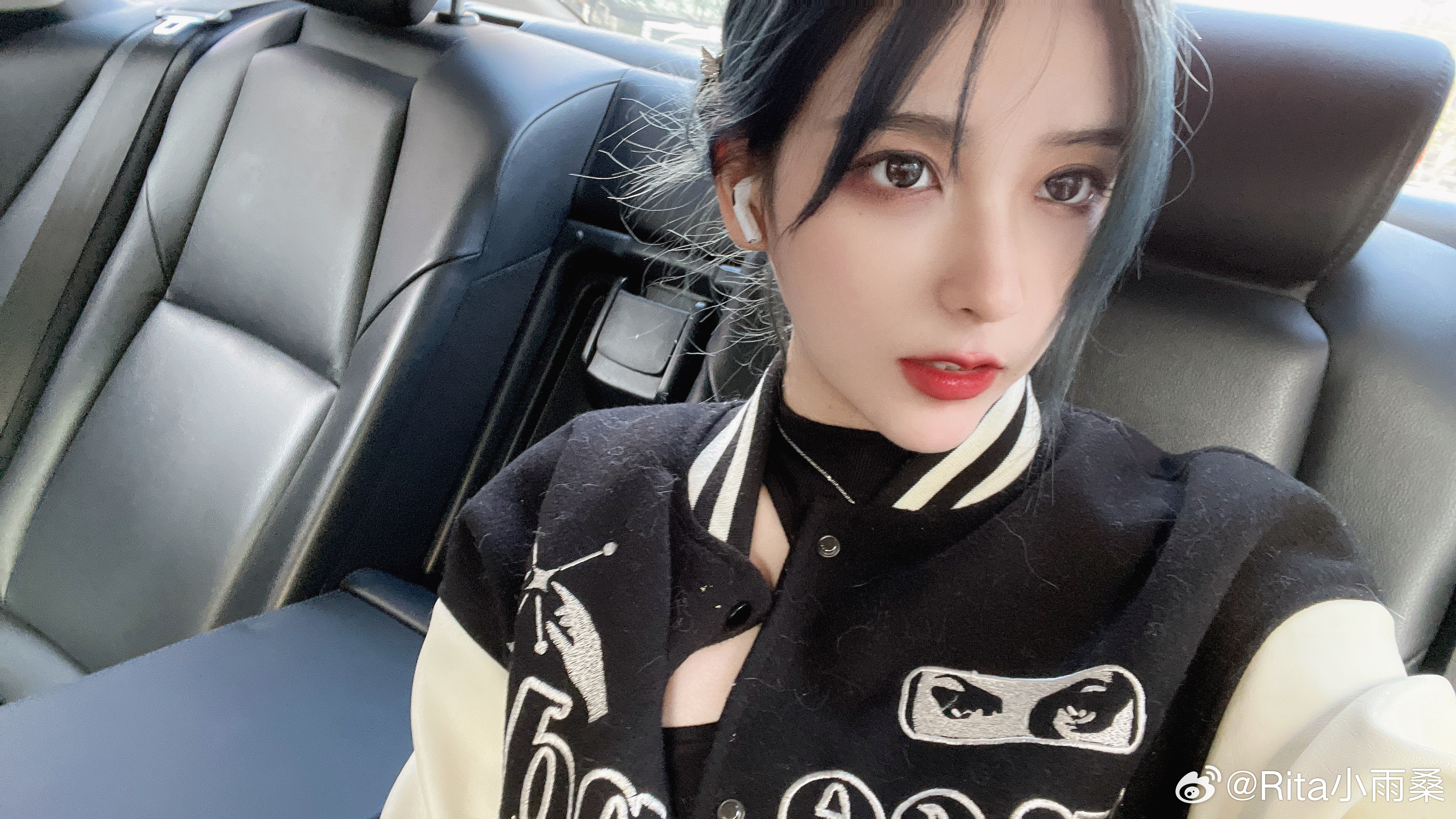 rita小雨桑晒照可恶啊一身毛