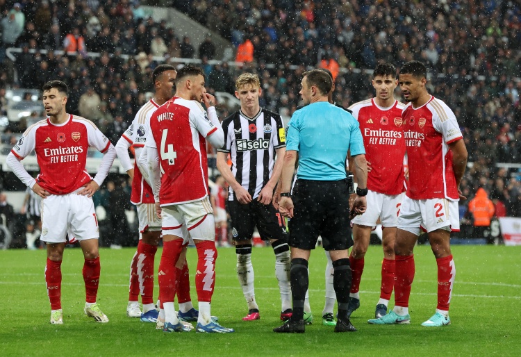 [热点推荐]邮报：阿森纳要面对的这支纽卡已无心恋战，各队都拿