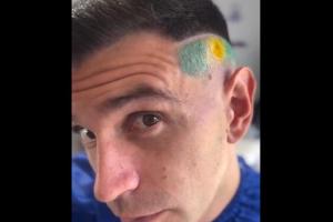 阿根廷国脚御用发型师晒视频：大马丁一侧头发染成阿根廷国旗颜色